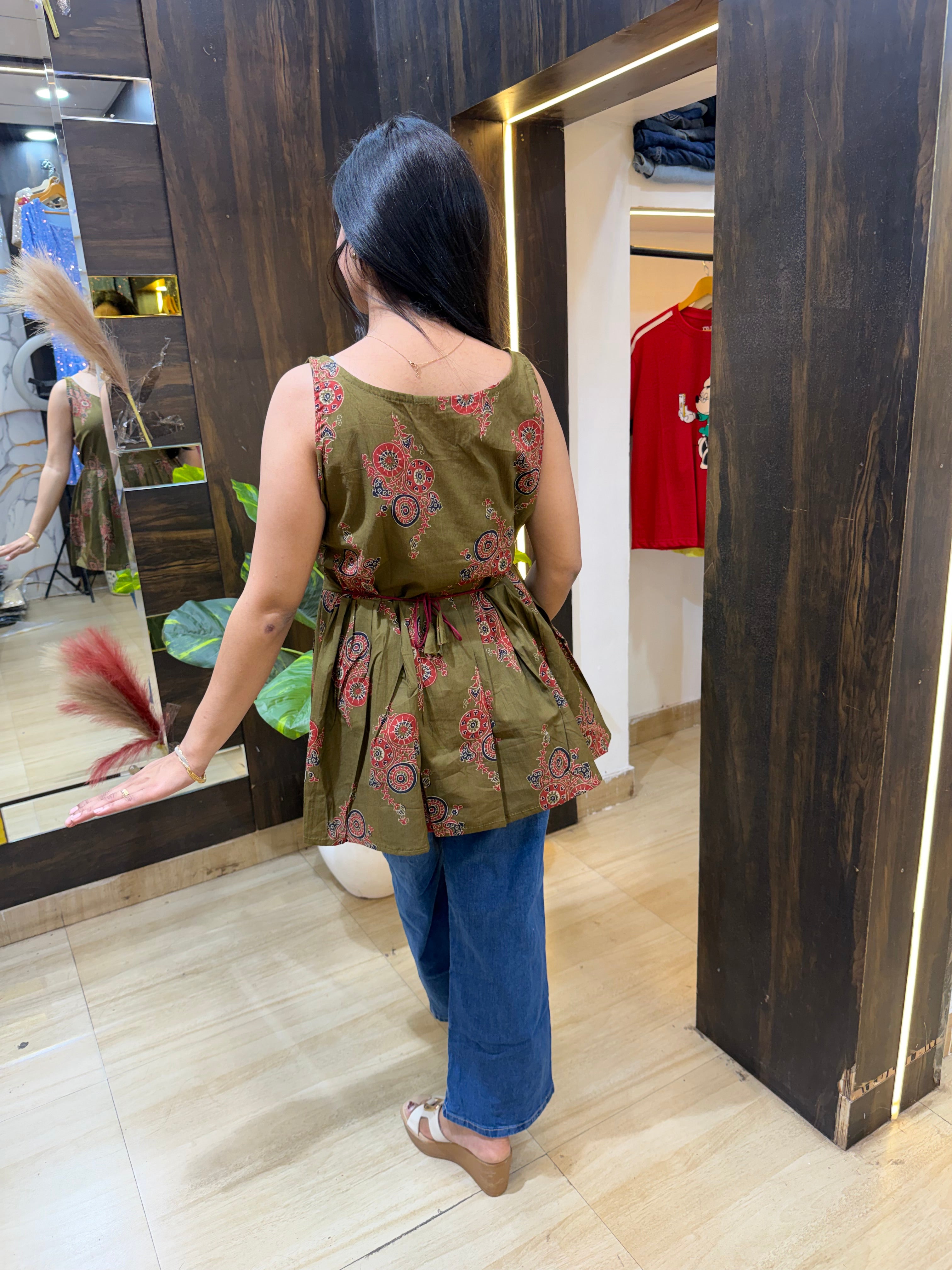 Short Kurti