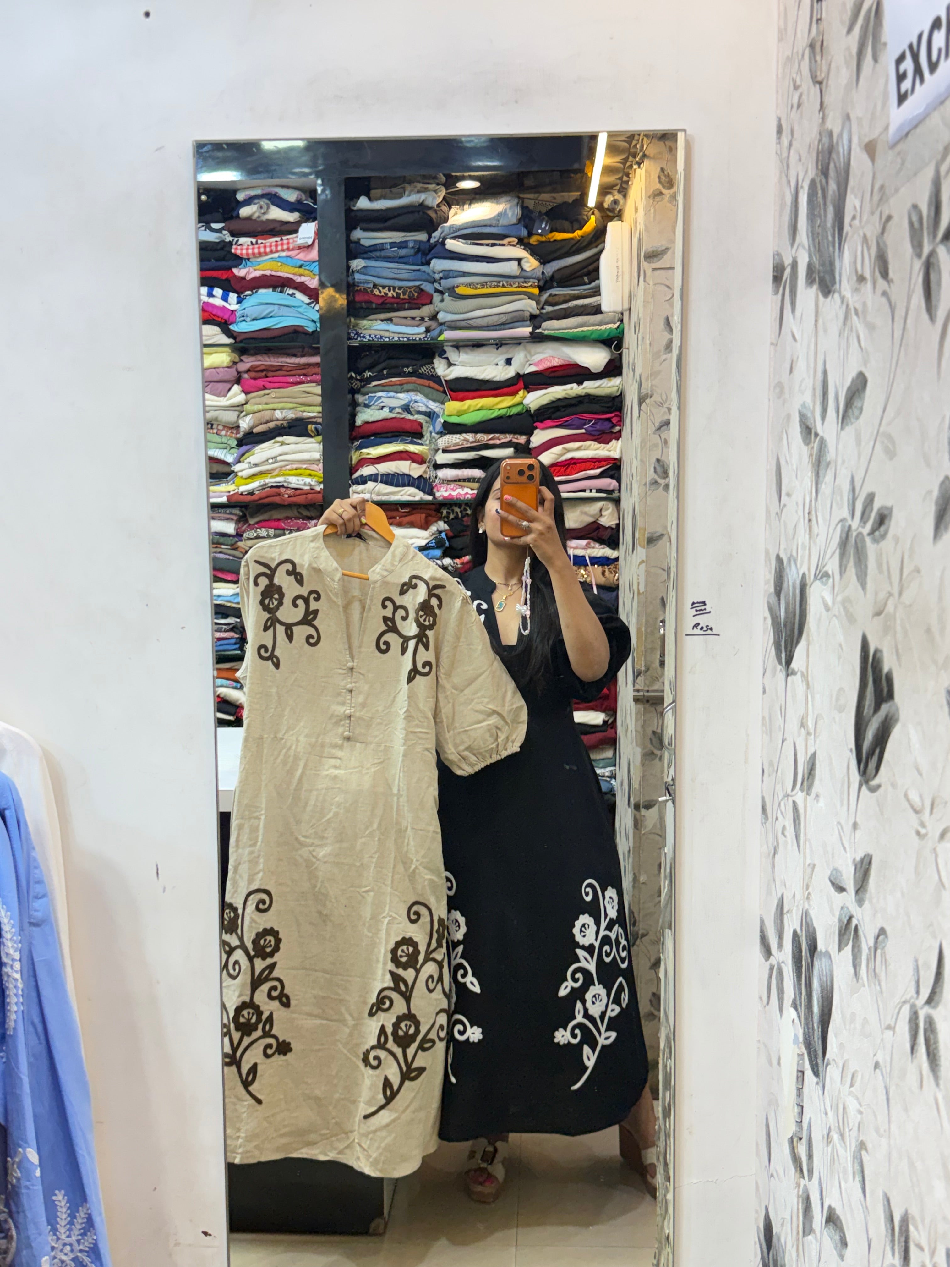 Embroidered premium outfit in lilen